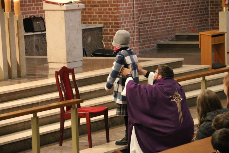 Rekolekcje Wielkopostne 2025 - Wiem, że Moje imię jest dla Ciebie ważne - zdjęcie 28